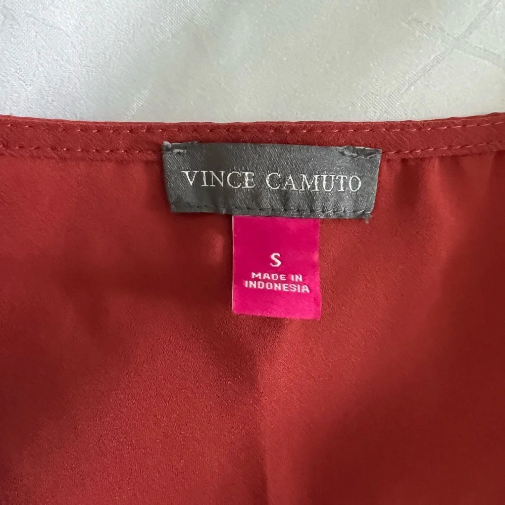 Vince Camuto Ruffled Tank - Picture 4 of 4